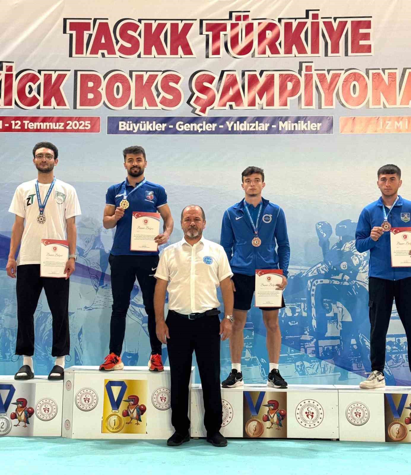 Erzurumlu sporculardan b&uuml;y&uuml;k başarı
