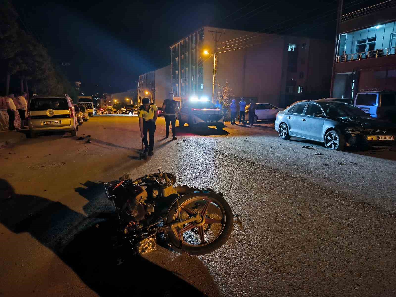 Otomobil ve motosiklet &ccedil;arpıştı: 1 &ouml;l&uuml;
