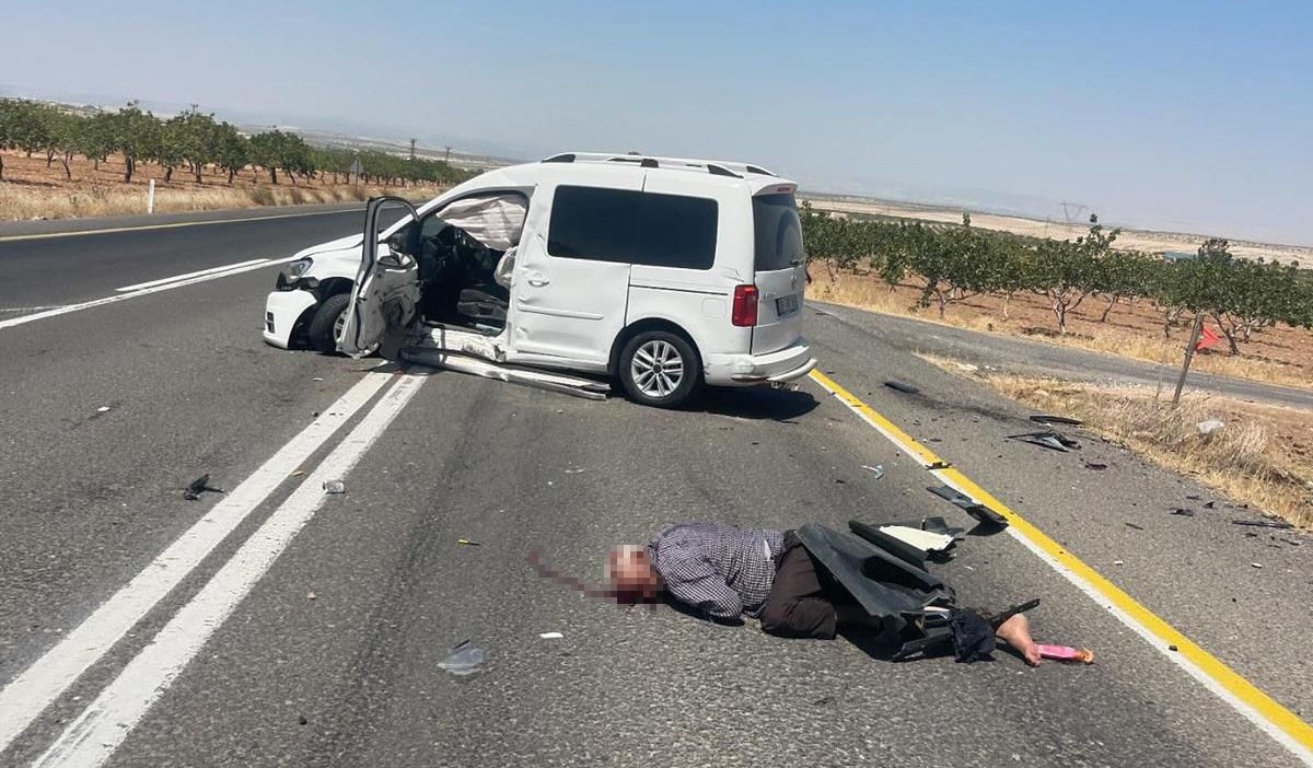 Şanlıurfa&rsquo;da trafik kazası: 1&rsquo;i ağır, 2 yaralı
