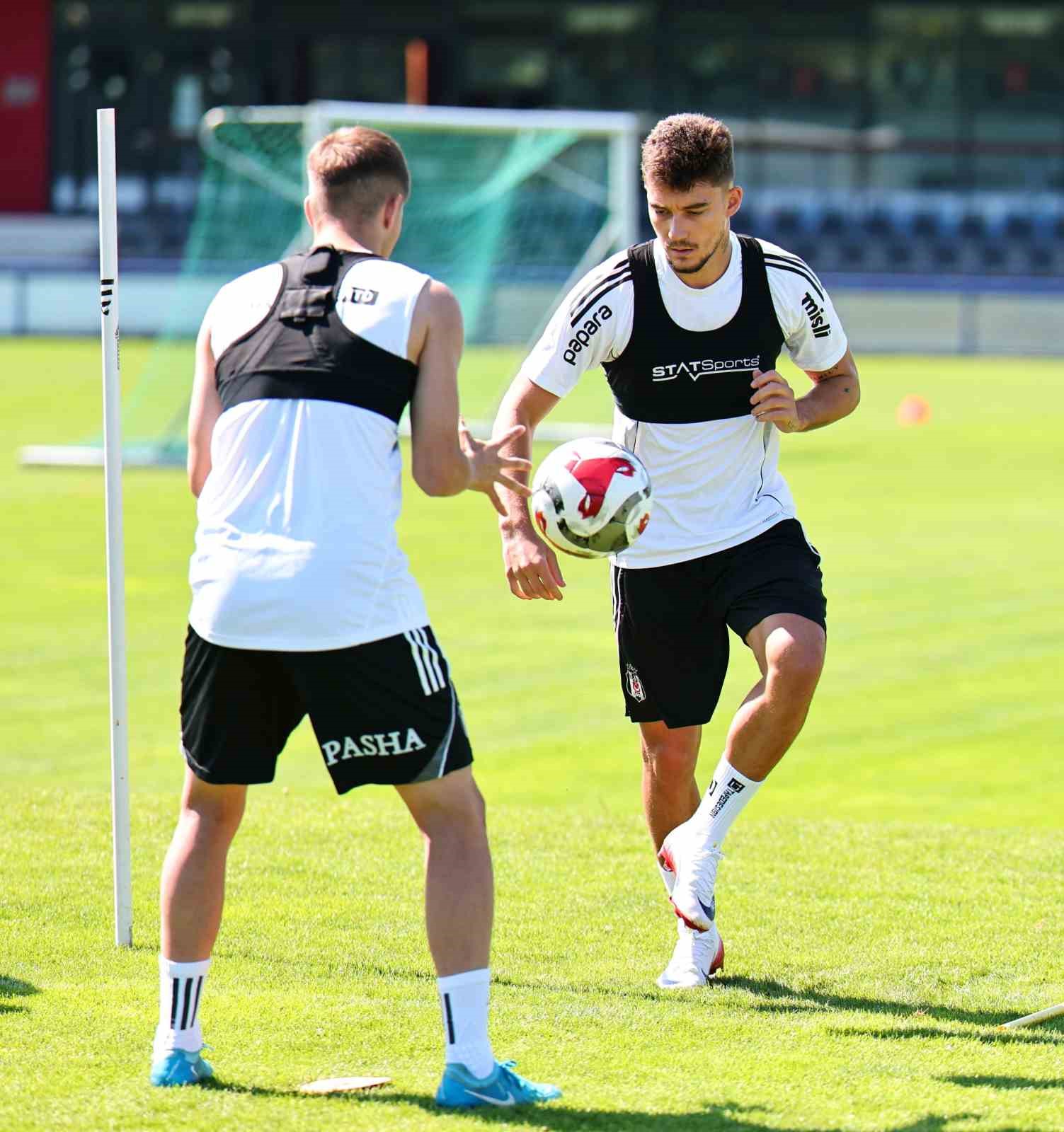 Beşiktaş, yeni sezon hazırlıklarını s&uuml;rd&uuml;rd&uuml;
