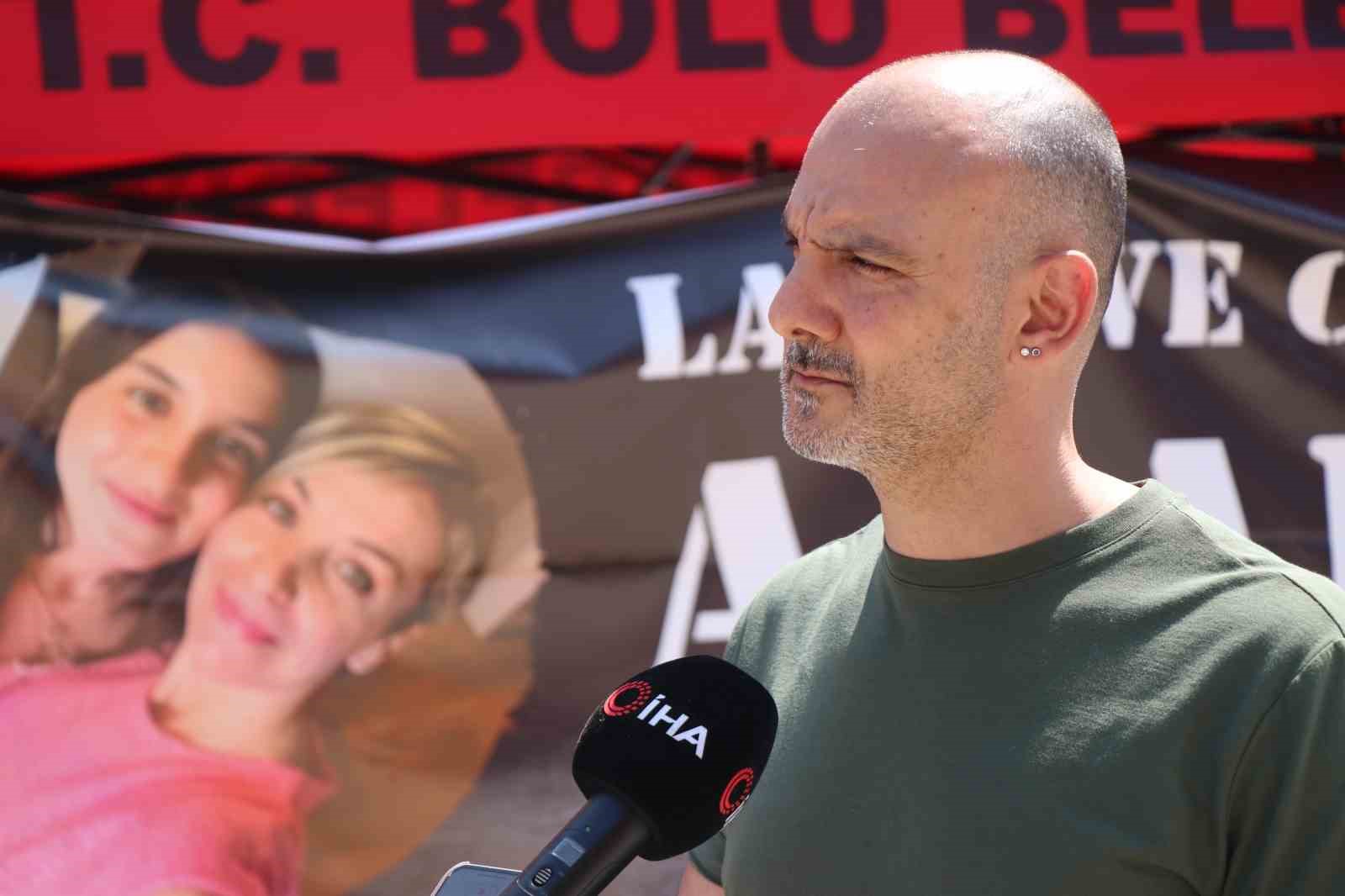 Yangında eşini ve kızını kaybeden acılı baba g&ouml;zyaşlarıyla kansere yakalandığını a&ccedil;ıkladı
