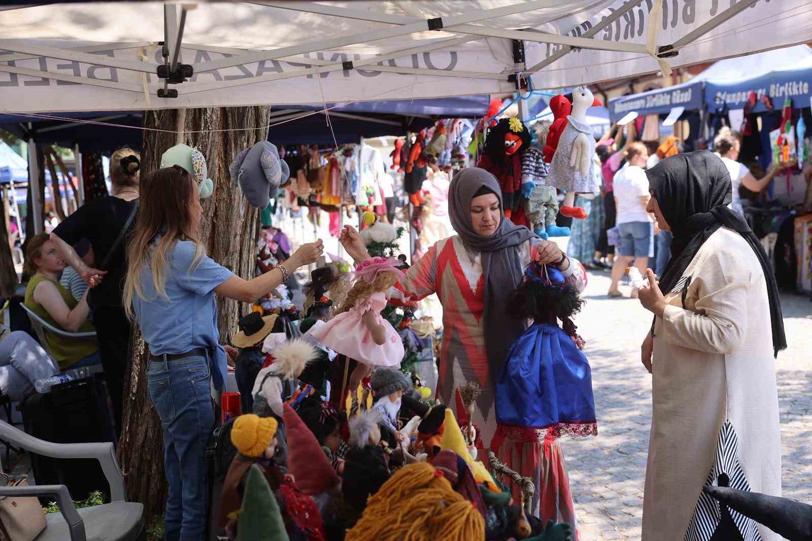 El emeği g&ouml;z nuru &uuml;r&uuml;nler Hicri Sezen&rsquo;de ziyaret&ccedil;ilerini bekliyor
