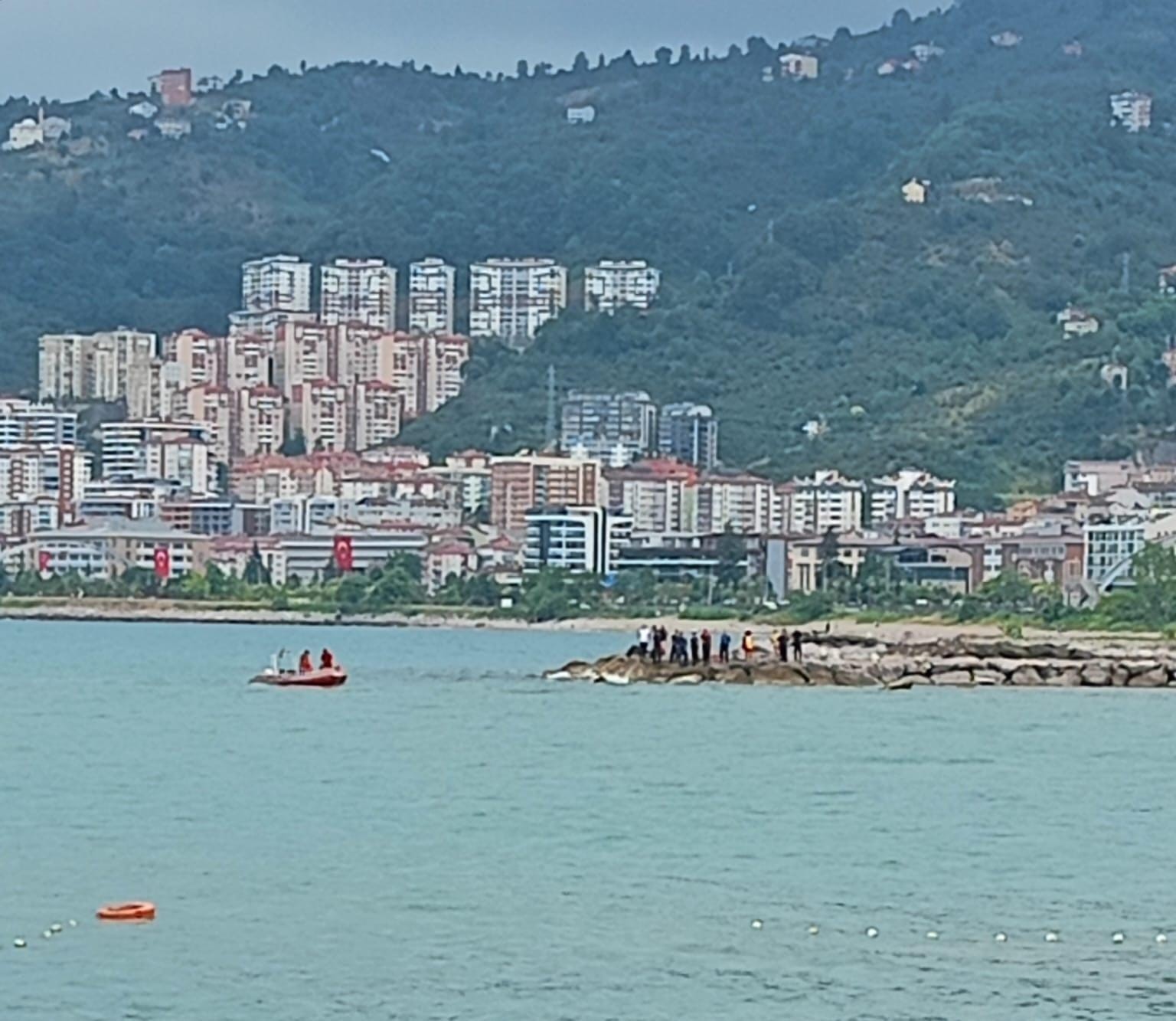 Giresun’da boğulma tehlikesi geçiren şahıs hastaneye kaldırıldı
