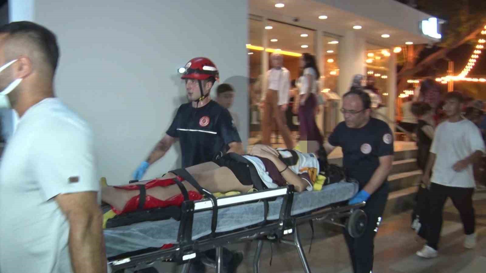 Falezlerden yukarı çıkmak isterken yaralanan genç kızı itfaiye kurtardı