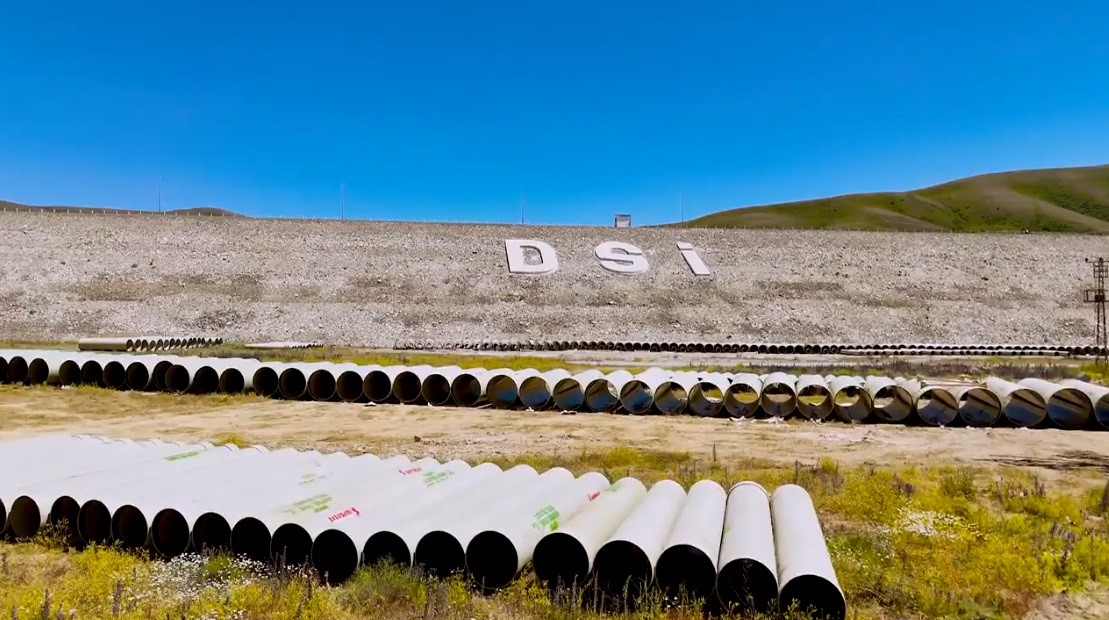 Kırklartepe Barajı sulama inşaatında &ccedil;alışmalar devam ediyor
