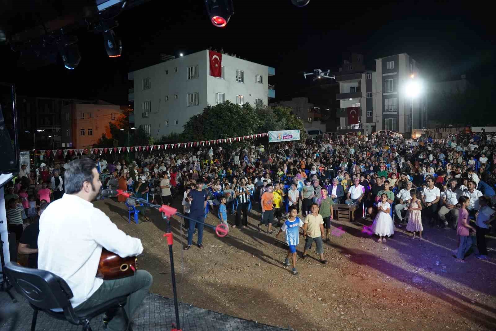 Kahta Belediyesi’nden Cumhuriyet Mahallesi’nde coşkulu yaz şenliği