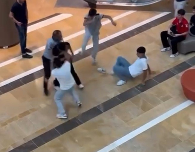 Kahramanmaraş Piazza AVM&rsquo;de kavga

