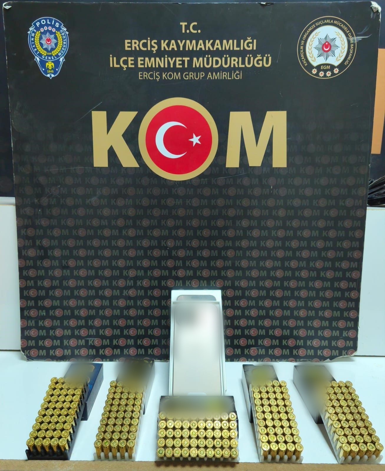 Van’da gümrük kaçakçılığı operasyonu