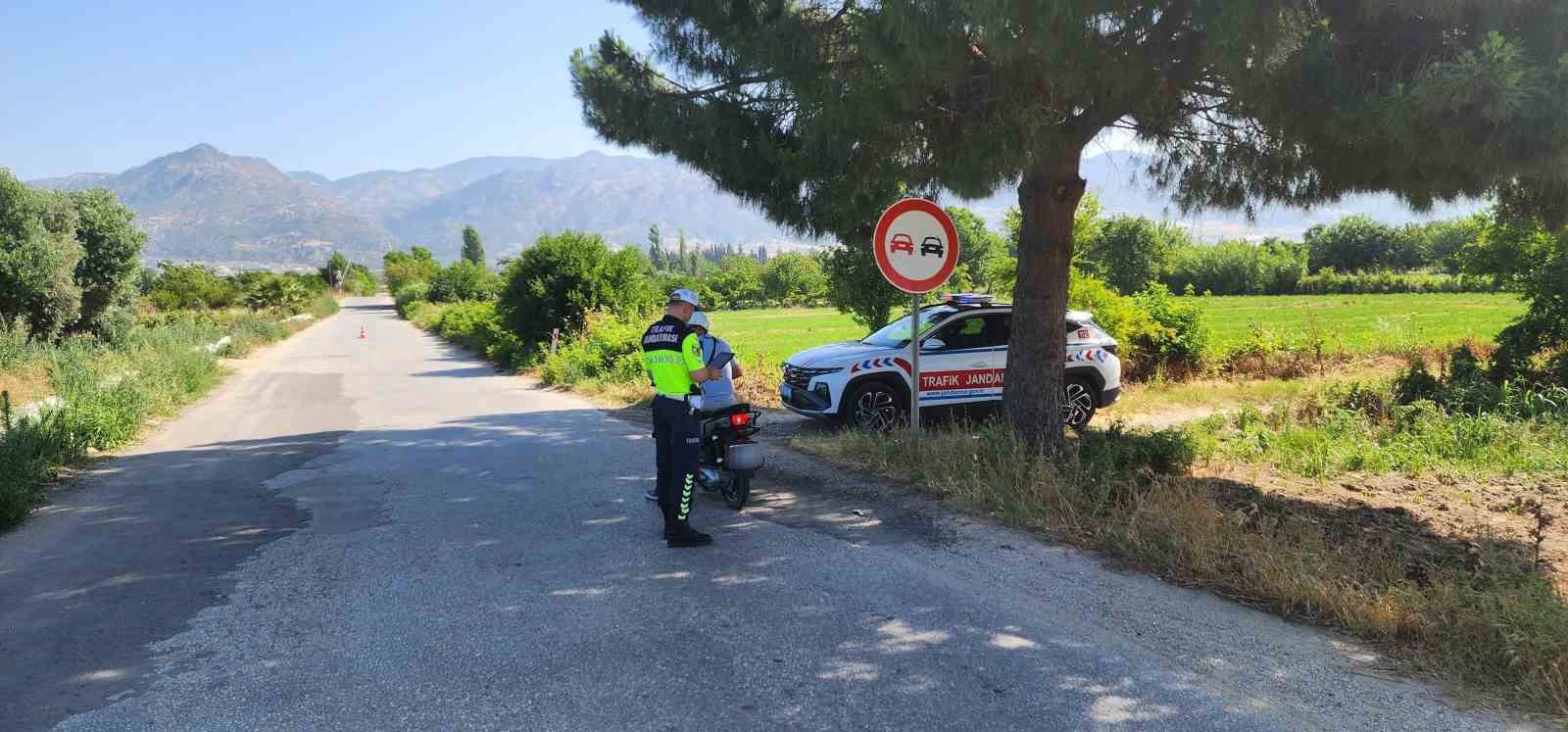 Jandarmadan motosiklet denetimi