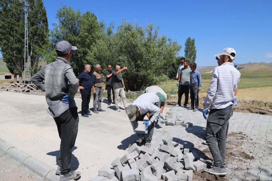 Kaymakam ekinci yol çalışmaları yerinde denetledi