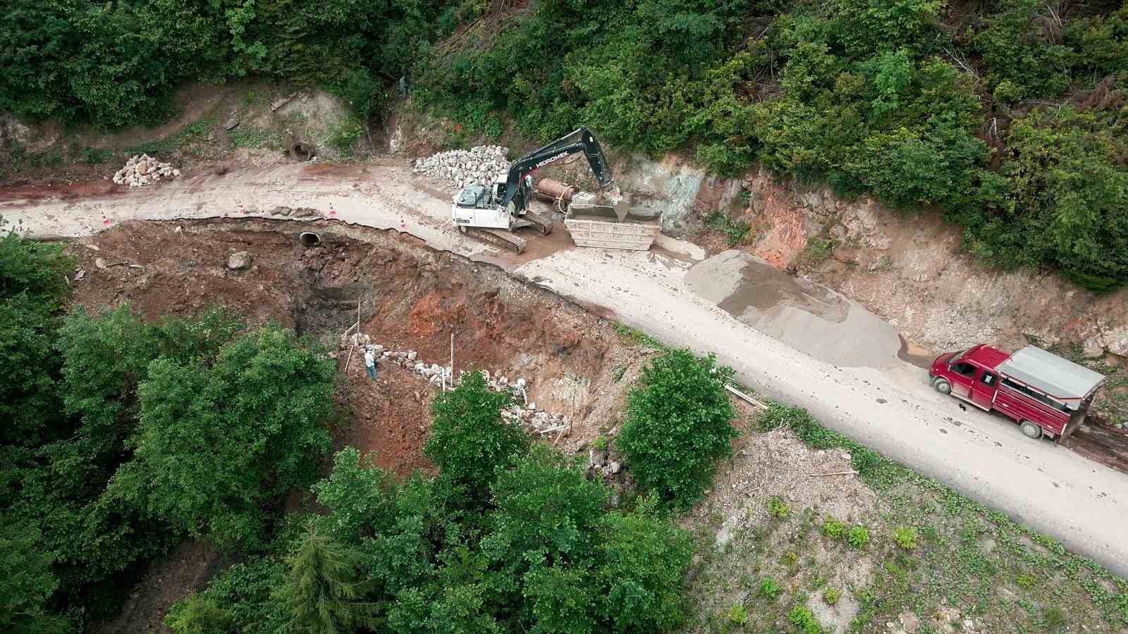 Giresun İl Özel İdaresi’nden 379 köy yoluna yatırım