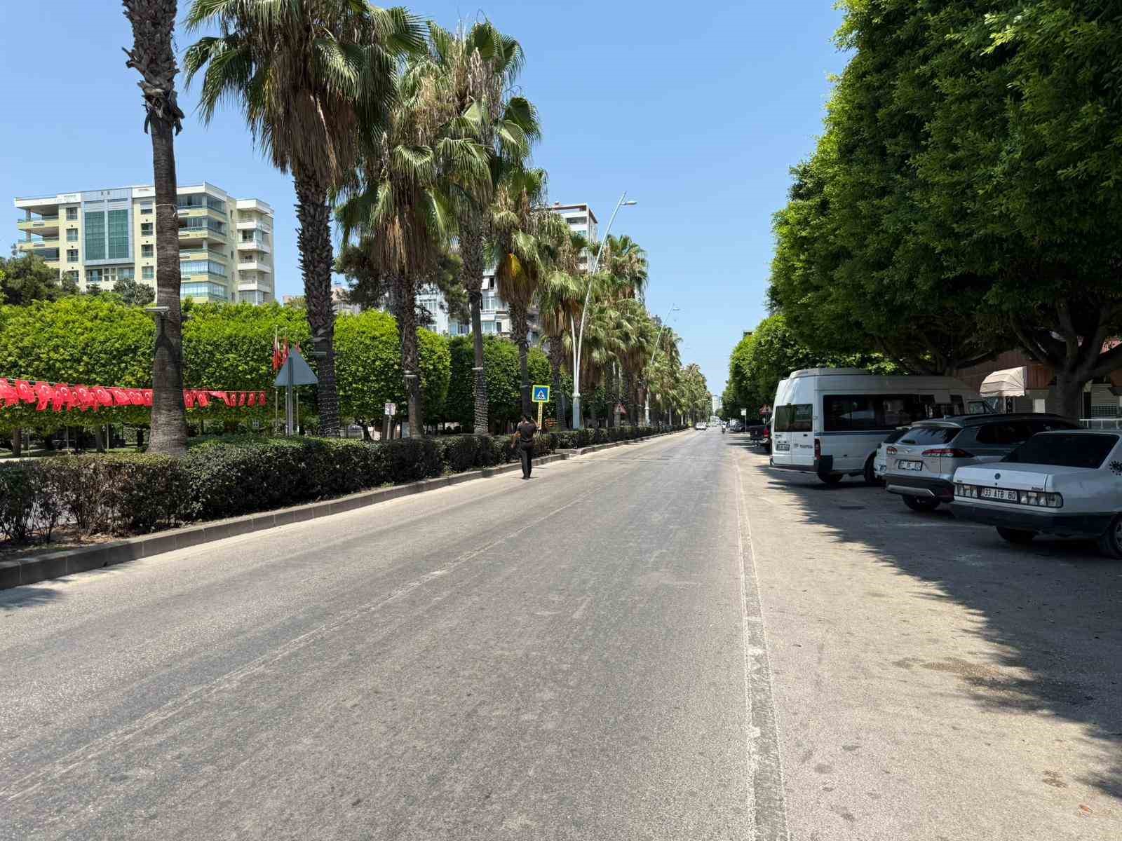 Aşırı sıcaklar kentin boşalmasına neden oldu
