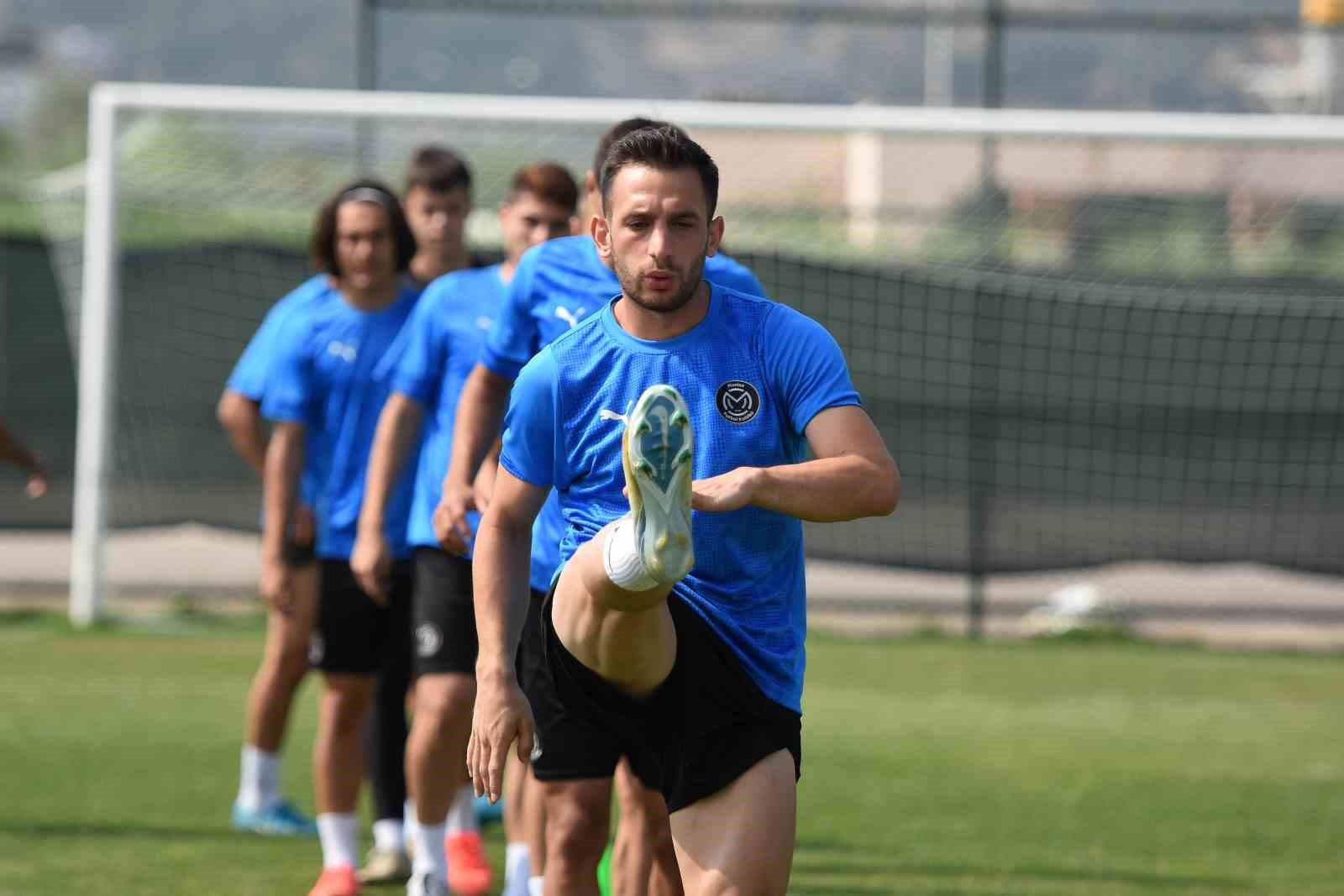 Manisa FK’nın Afyonkarahisar kampı devam ediyor