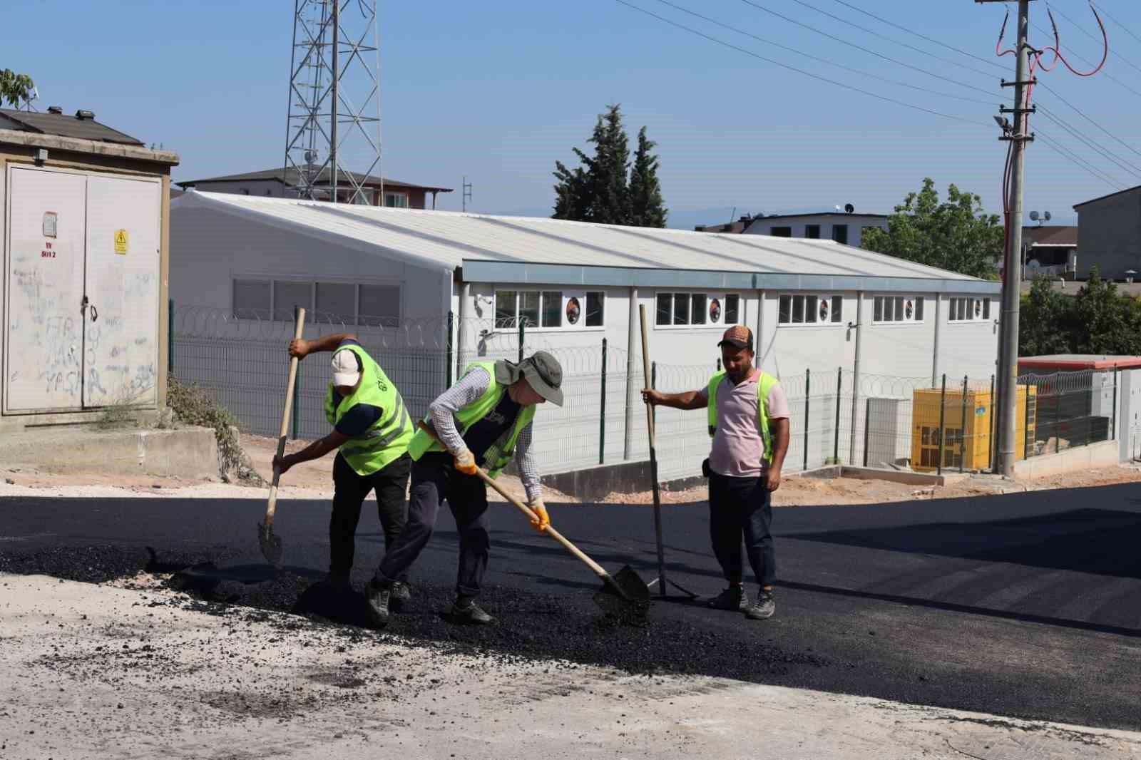 Bayraktar Caddesi’ne 600 ton binder asfalt
