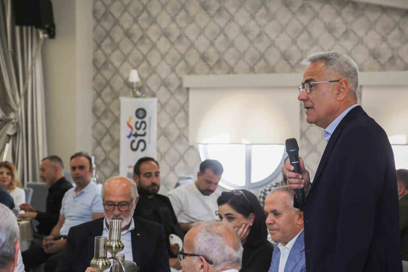 Başkan &Ouml;zdemir: "Sanayicilerimizin talepleri Ankara&rsquo;da olumlu karşılandı"
