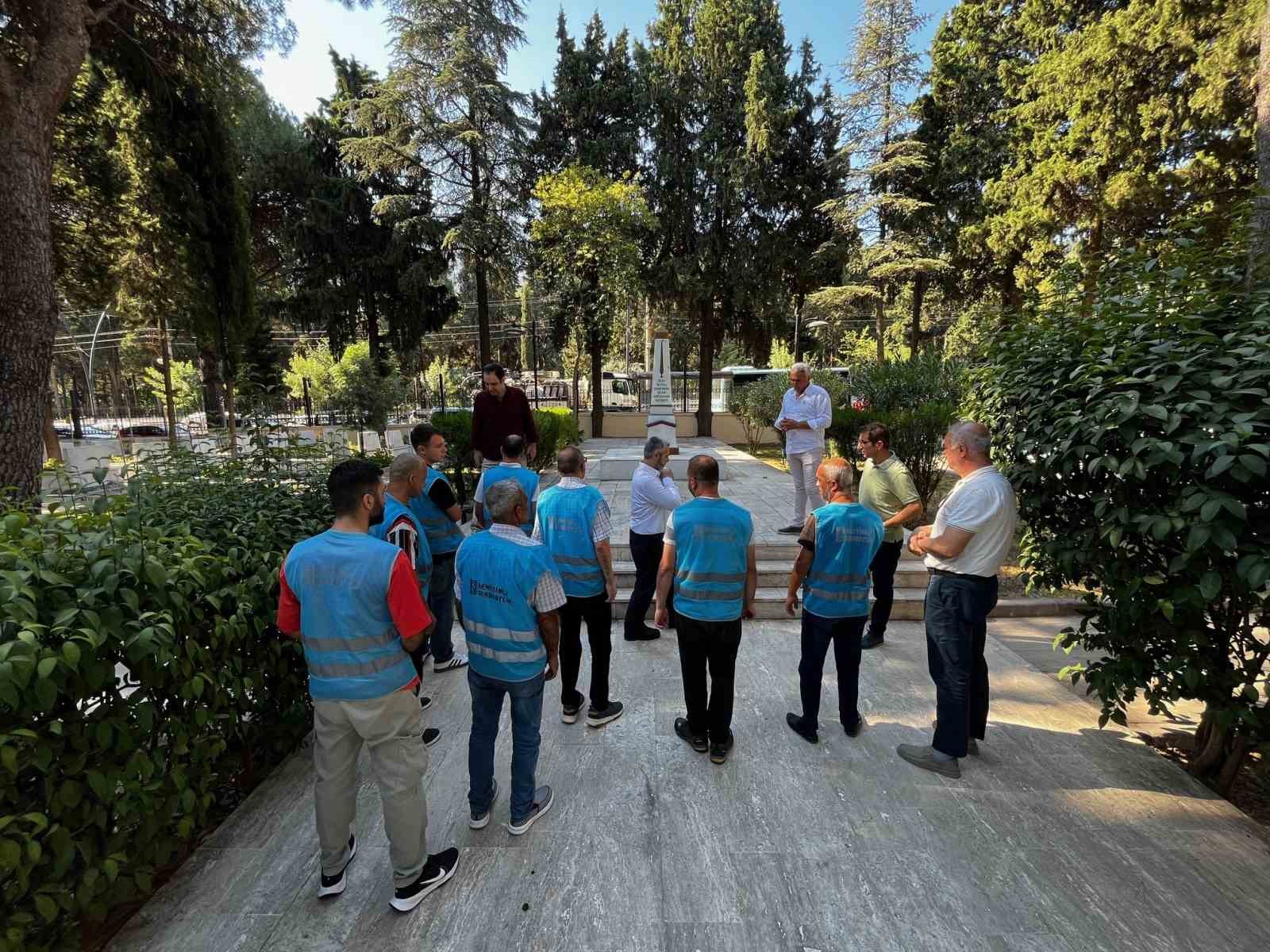 Denetimli Serbestlik yükümlülerinden şehitliğe anlamlı ziyaret