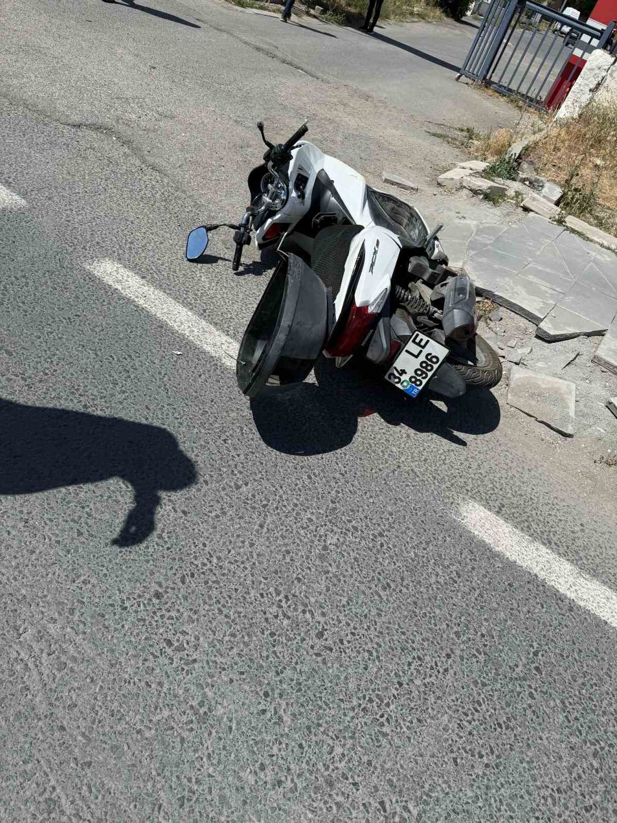 Ağrı’da trafik kazası: Karı koca hayatını kaybetti
