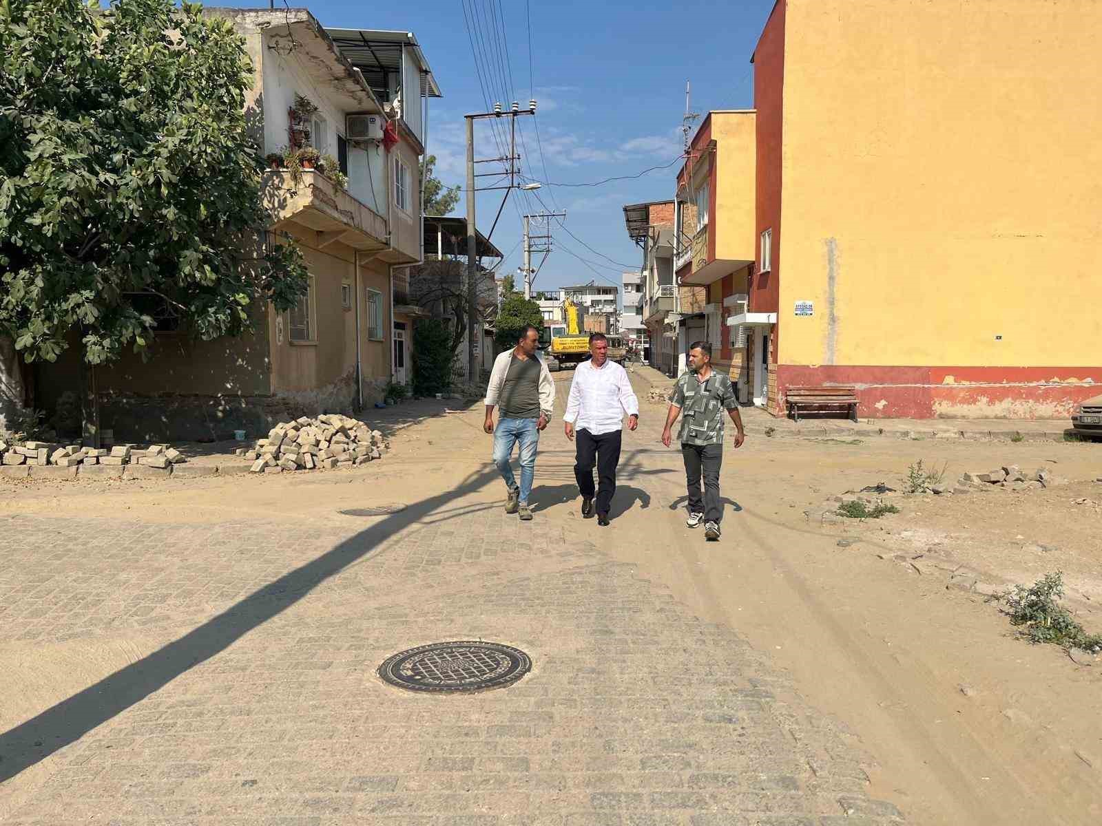 Yenipazar’da yol ve kaldırım çalışmaları devam ediyor