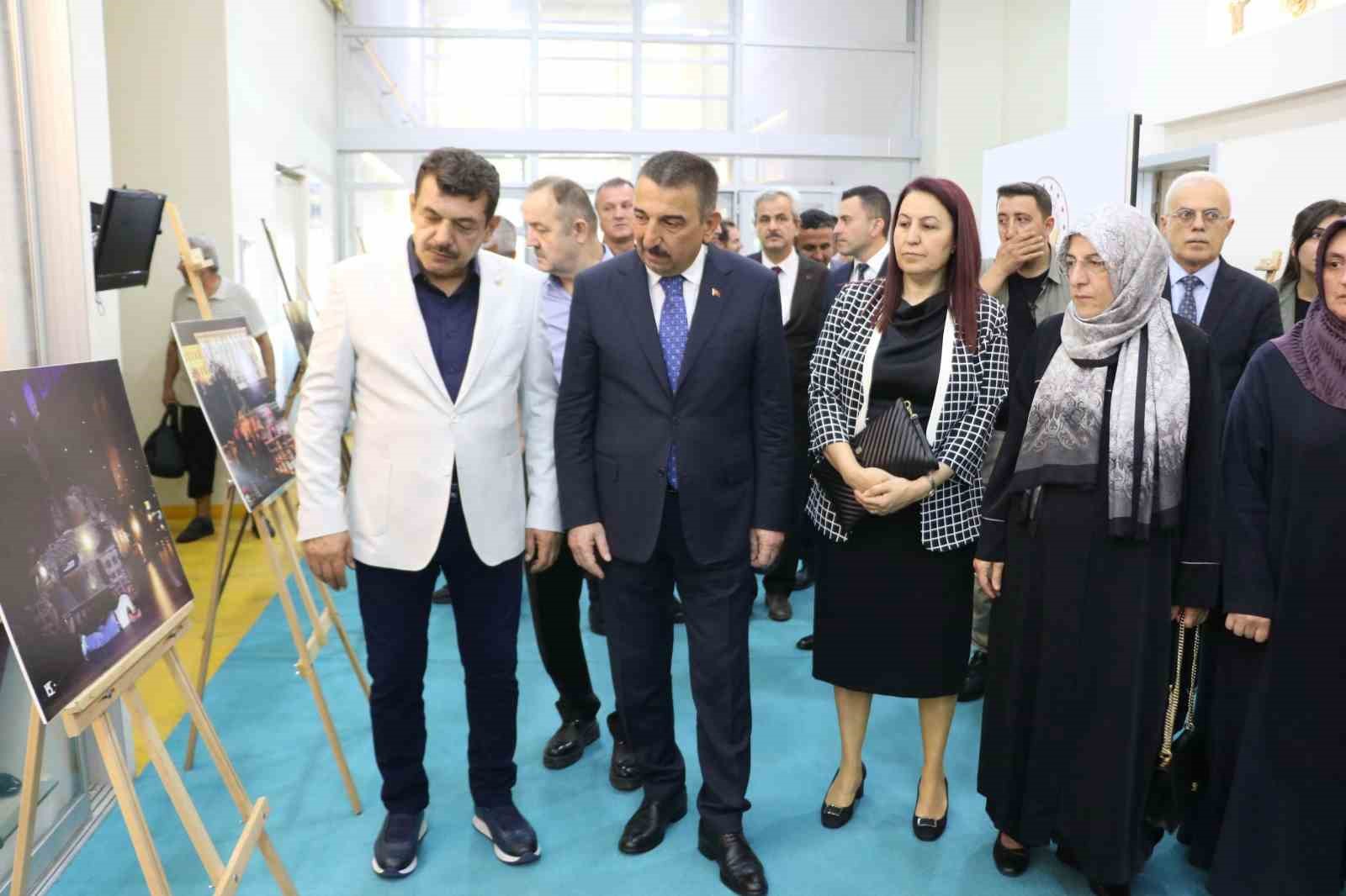 15 Temmuz Şehidi İlhan Varank&rsquo;ın ablası FET&Ouml;&rsquo;n&uuml;n &ouml;ğrenci y&ouml;nlendirme taktiğini hatırlattı
