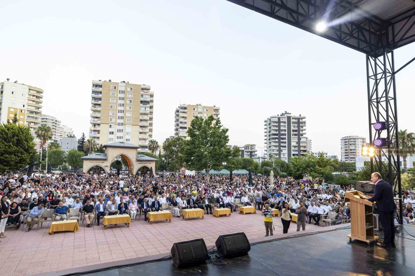 Vali Toros, Alevi K&uuml;lt&uuml;r Derneği&rsquo;nin Geleneksel Aşure Etkinliğine katıldı
