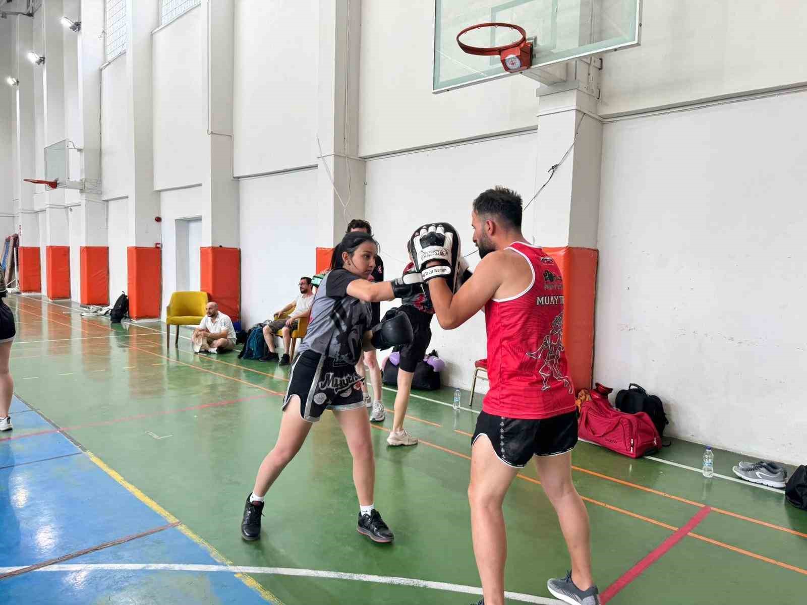 Manisa’da 2. Kademe Muaythai Antrenörlük Kursu tamamlandı