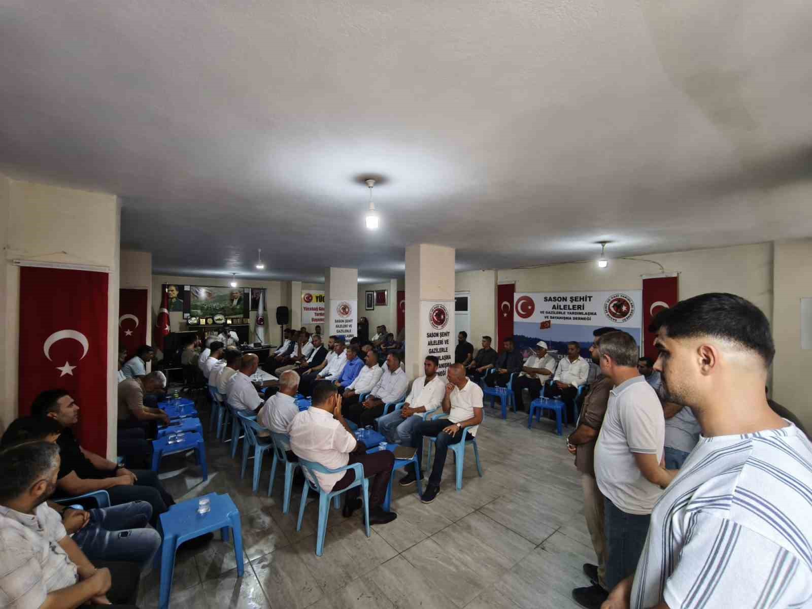 15 Temmuz Gazisi Taşdemir&rsquo;e &Ouml;mer Halisdemir tablosu verildi
