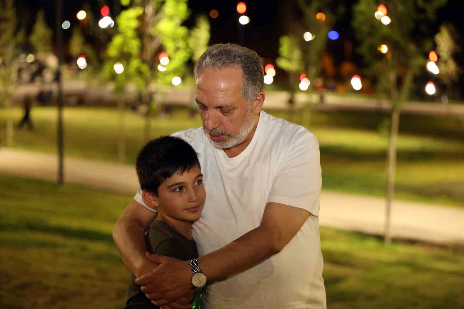 Talas&rsquo;ta millet, daha a&ccedil;ılmadan bah&ccedil;esine akın etti
