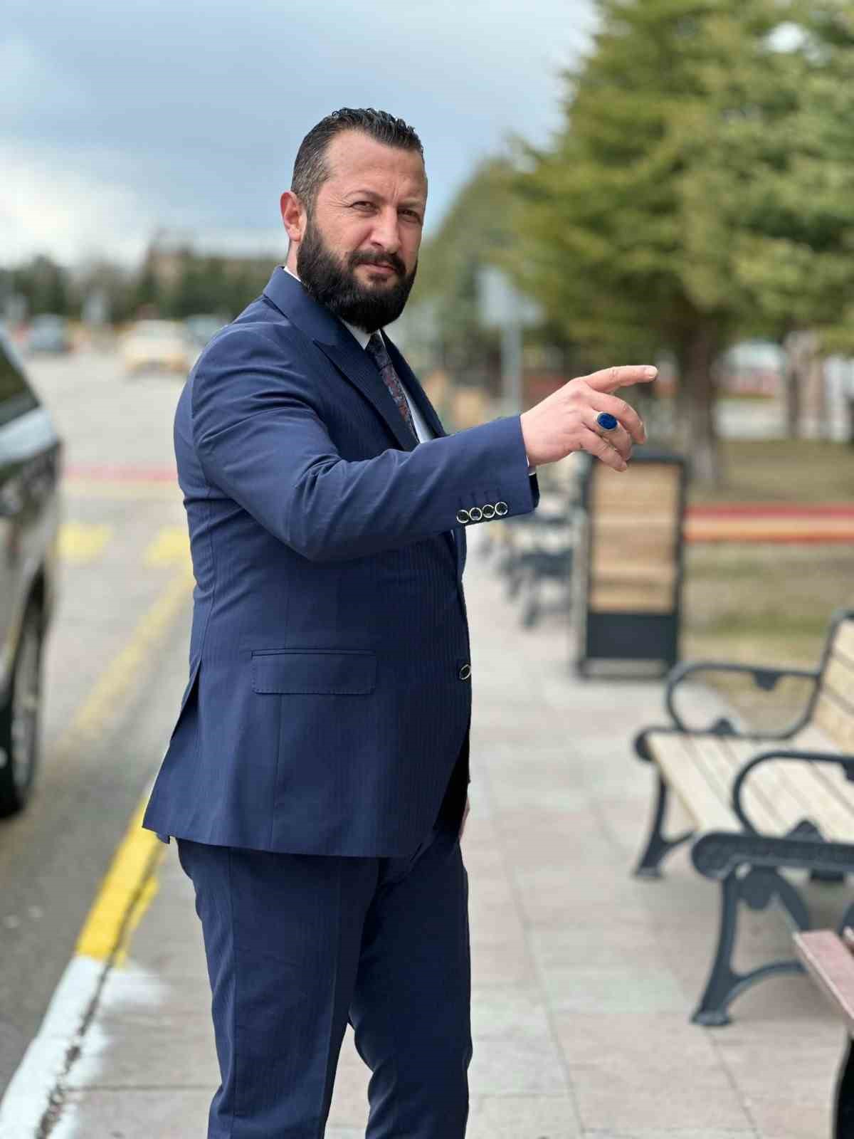 Çat; "15 Temmuz, bu milletin imanla diriliş, canla karşı duruş gecesidir"