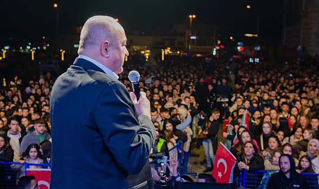 AK Parti Milletvekili Gider: "Bu millet, vesayet odaklarına, ipini başkalarının tuttuğu ihanet şebekelerine asla boyun eğmeyeceğini tüm dünyaya ilan etti"