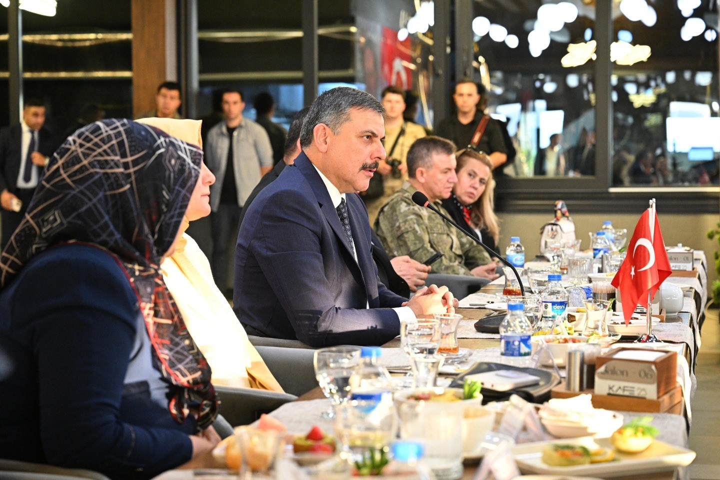 Şehit yakınları ve gaziler onuruna yemek programı d&uuml;zenlendi
