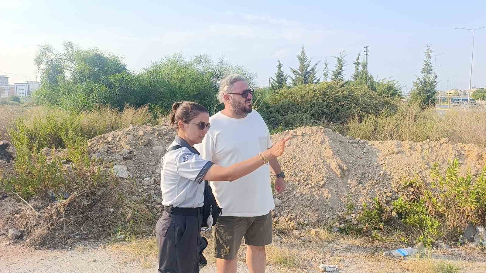 Motosiklet ile hafif ticari ara&ccedil; &ccedil;arpıştı: 1 yaralı
