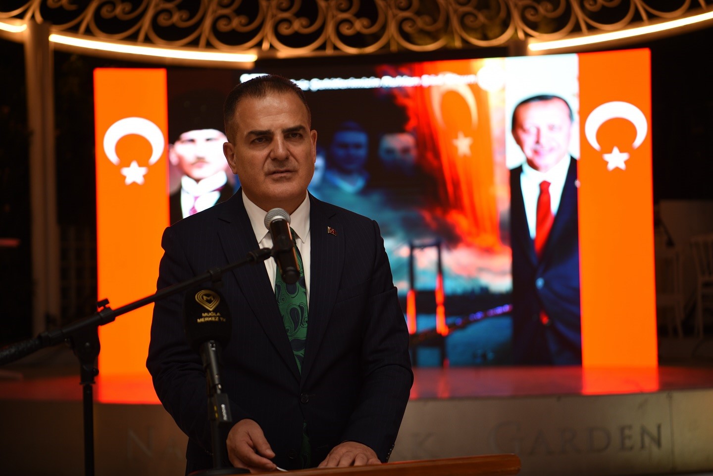 Vali Akbıyık, şehit yakınları ve gazilerle bir araya geldi
