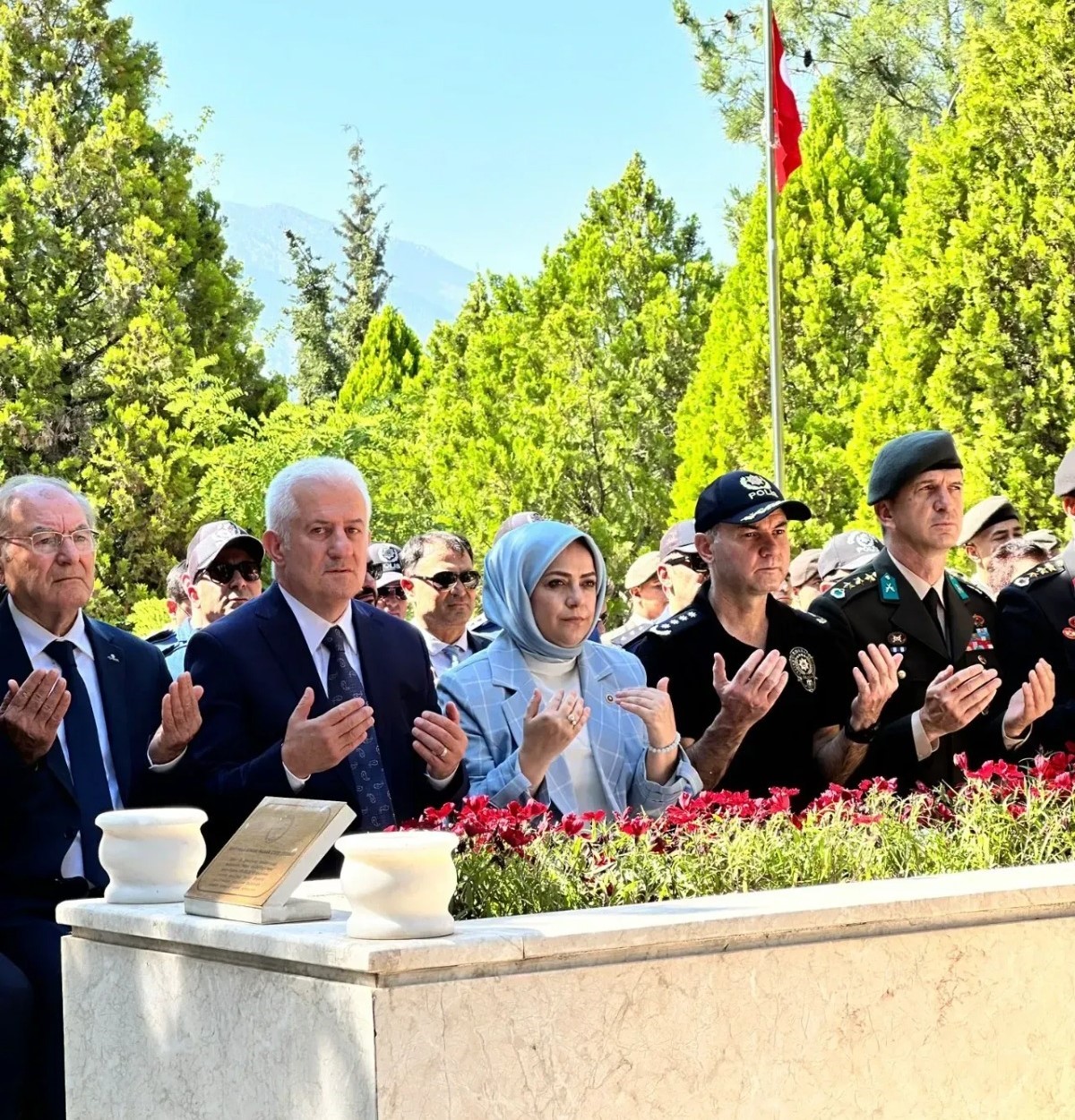Milletvekili Ün: "15 Temmuz, bir toprağın nasıl vatan olduğunu bir kez daha gösterdi"
