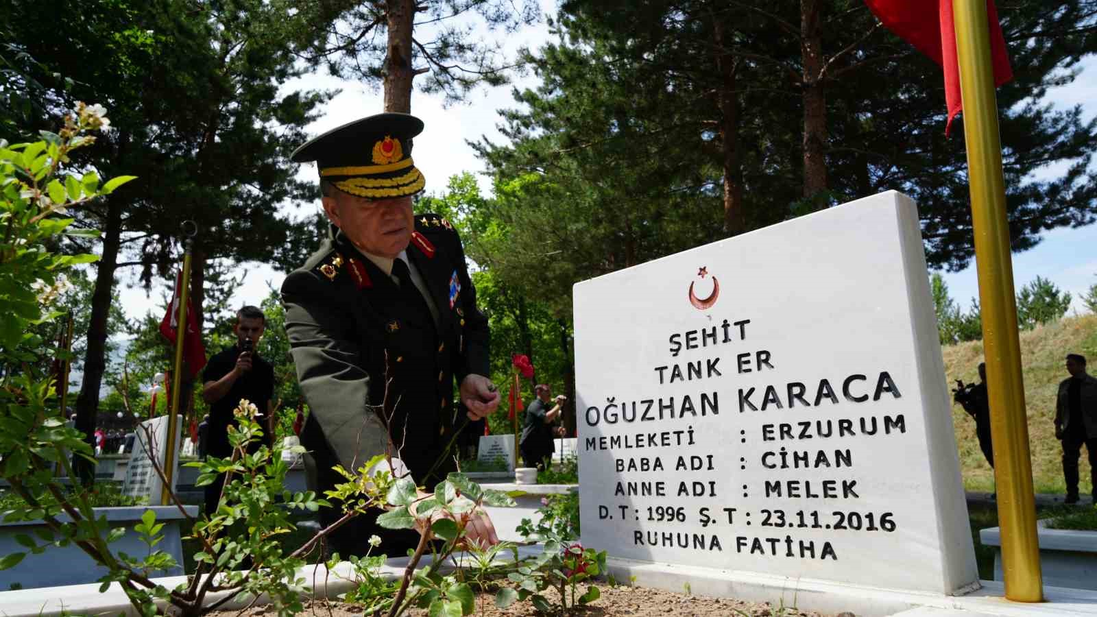 Erzurum&rsquo;da 15 Temmuz şehitleri anıldı

