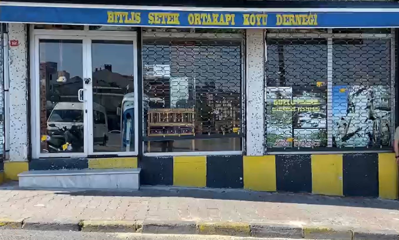 Küçükçekmece’de derneğe silahlı saldırı