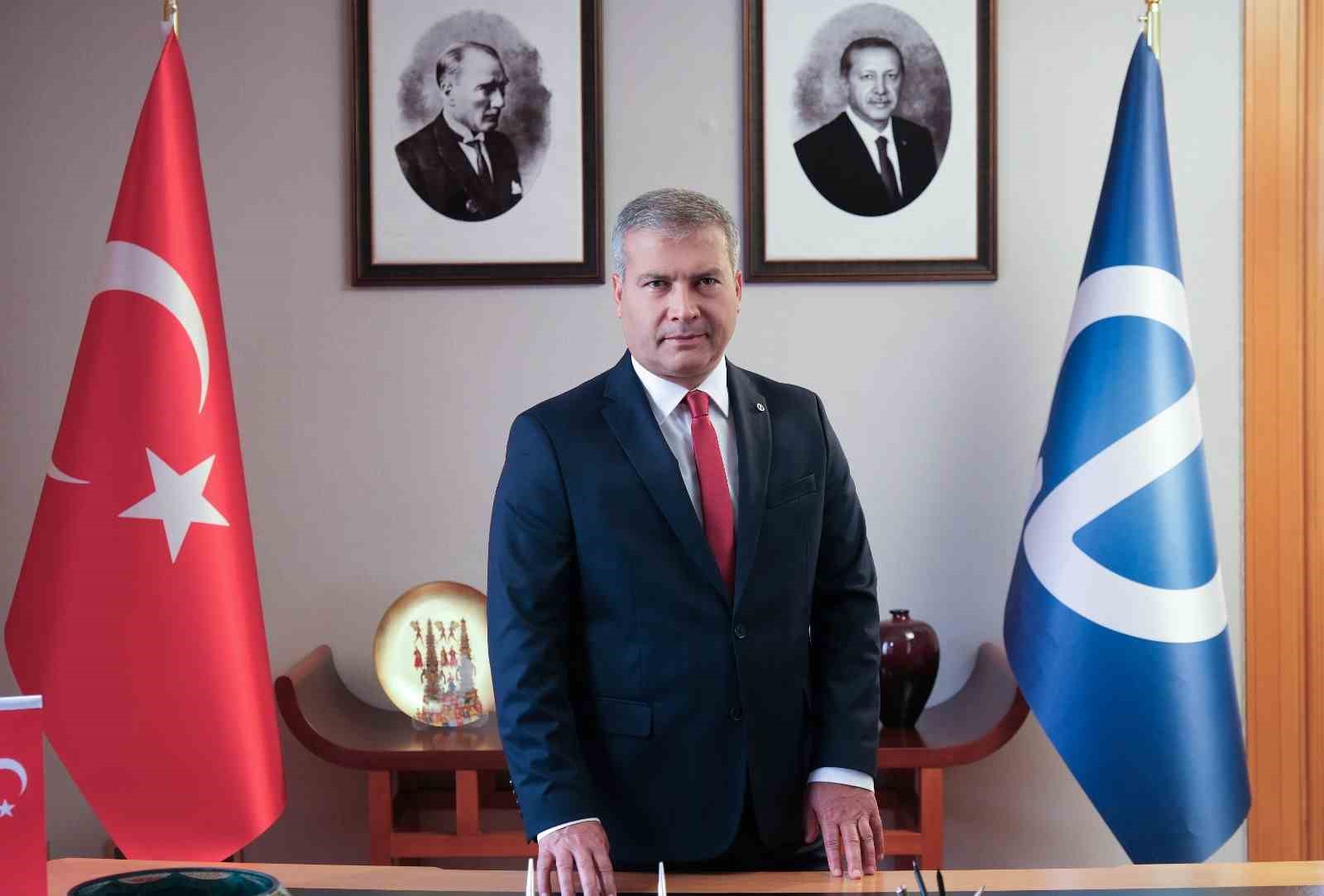 Rektör Adıgüzel: "15 Temmuz, Türk milletinin kendi eliyle yazdığı bir destandır"