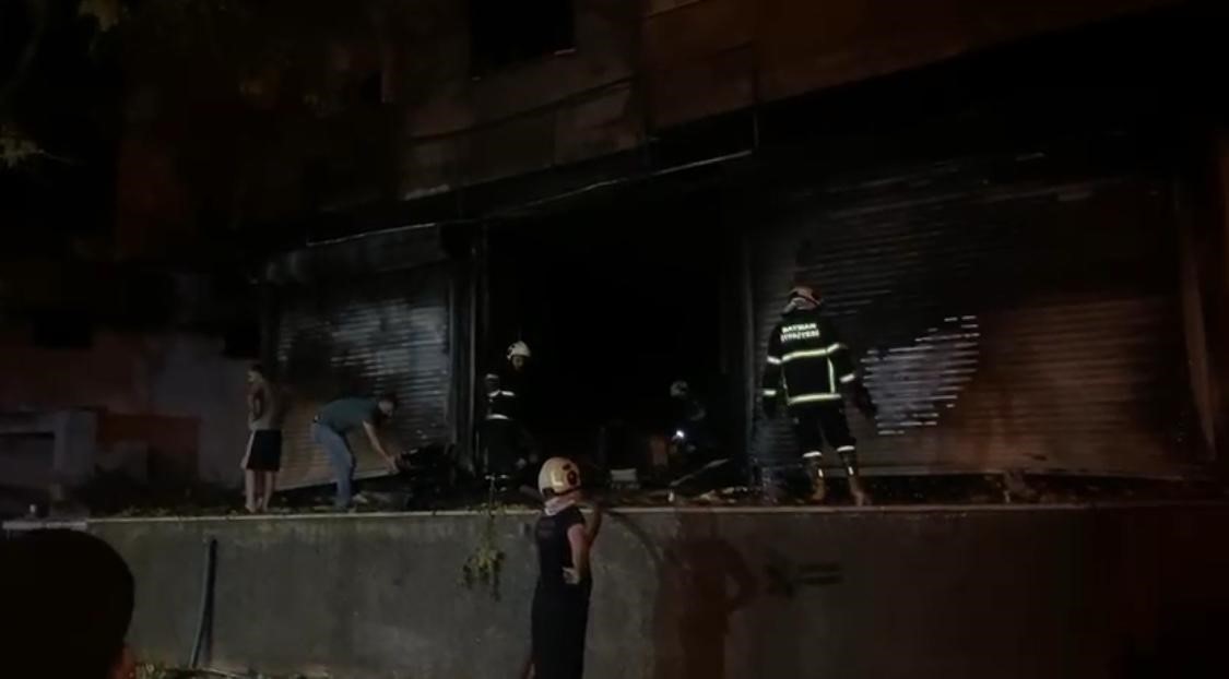 Batman’da havai fişek deposunda yangın paniği