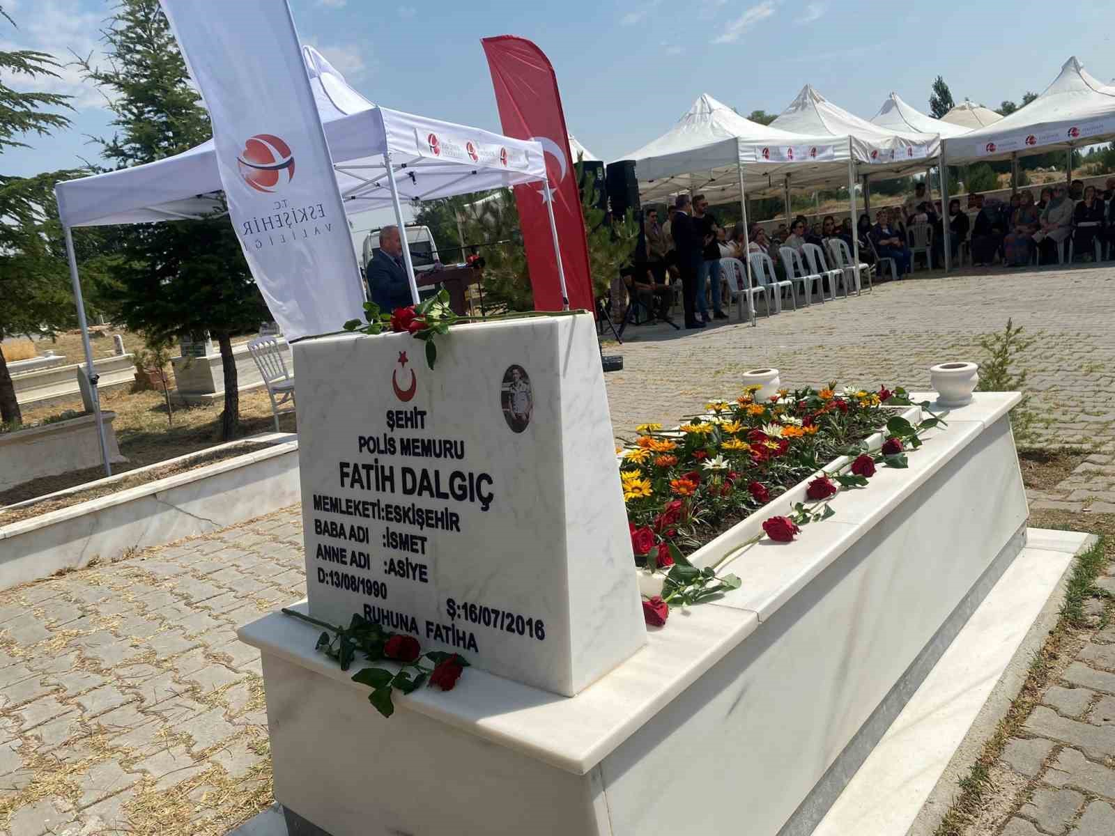 Şehit Fatih Dalgıç kabri başında dualarla anıldı