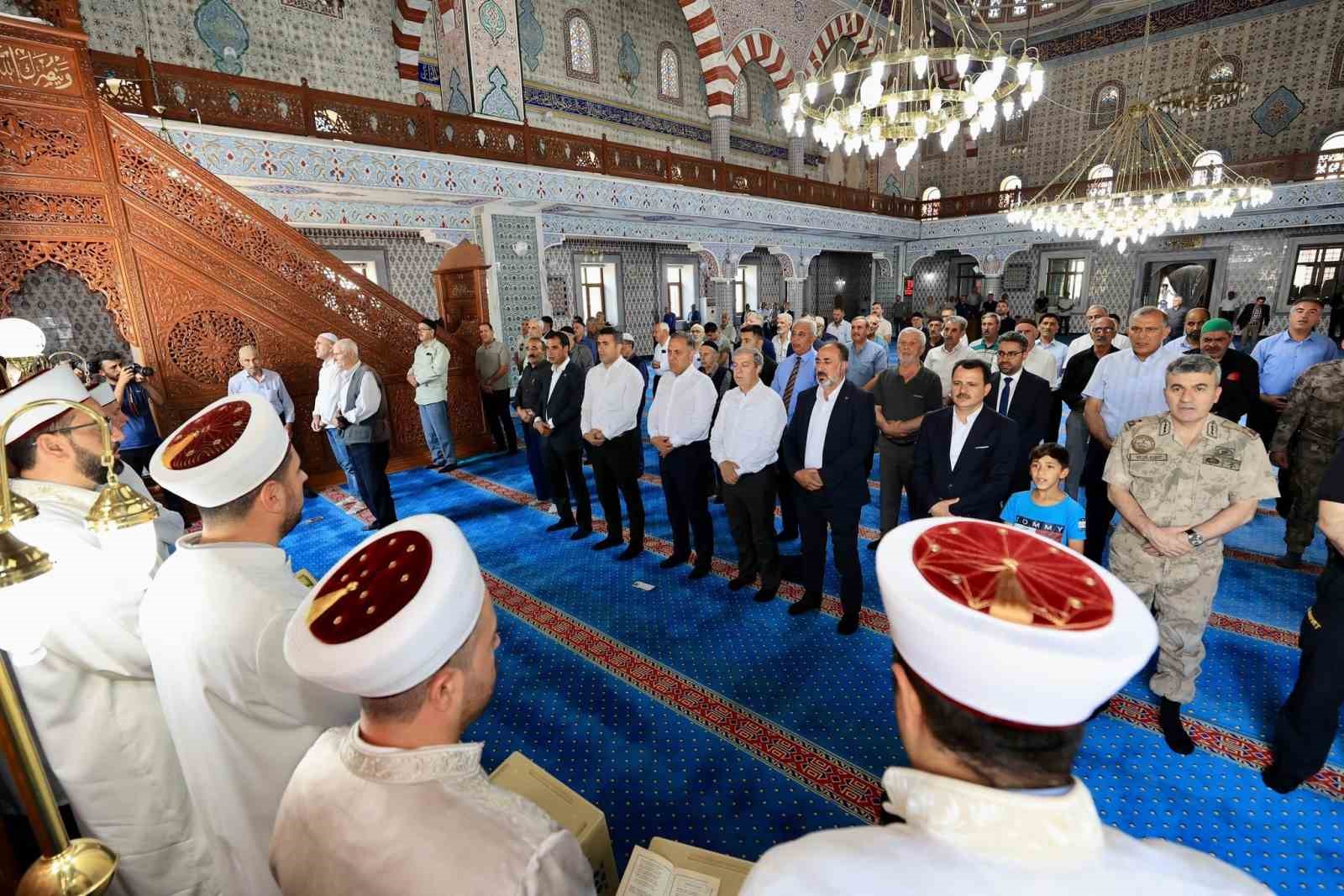 Bingöl’de 15 Temmuz şehitleri için mevlit