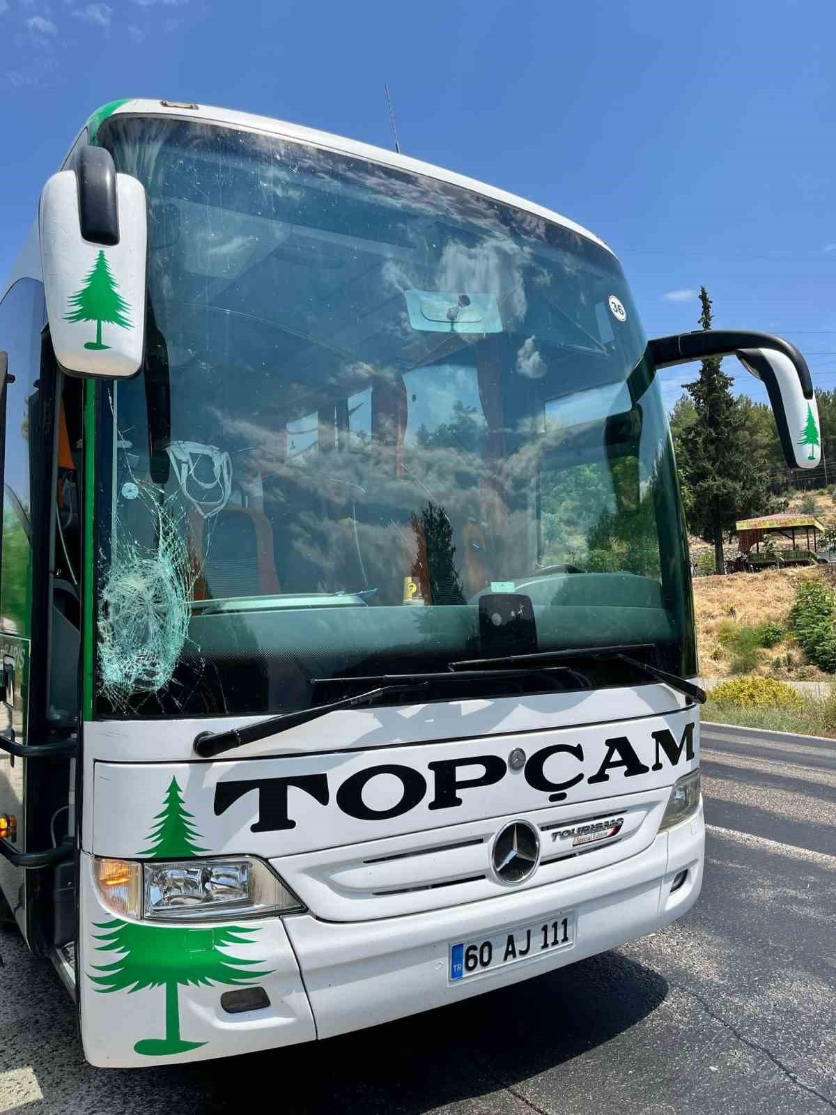 Seydikemer&rsquo;de otob&uuml;s&uuml;n &ccedil;arptığı yaya hayatını kaybetti
