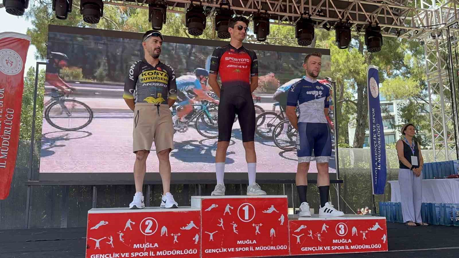 15 Temmuz Demokrasi ve Şehitleri Anma Bisiklet Yarışı sona erdi
