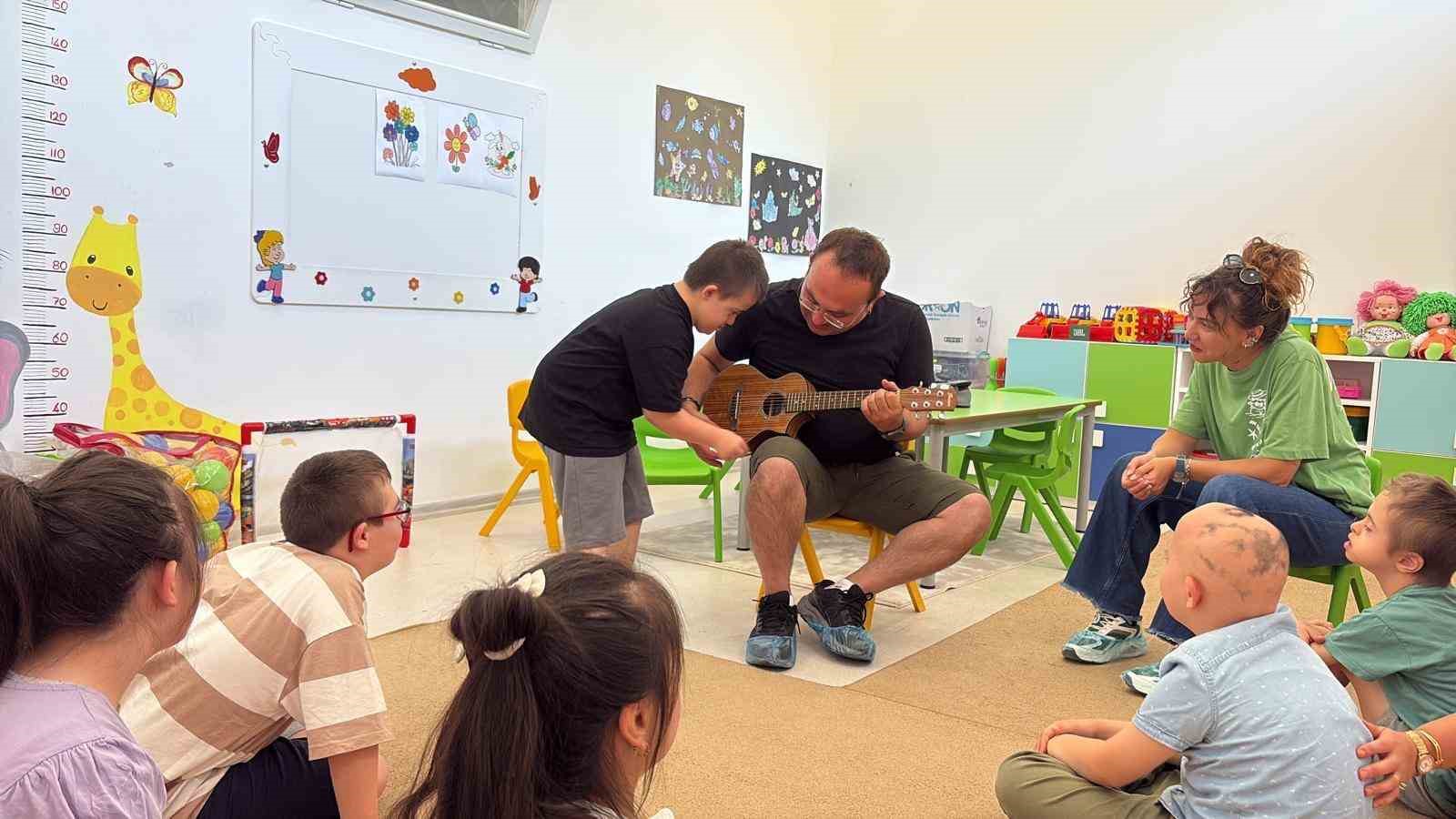 Odunpazarı Belediyesi’nden engelli bireylere drama atölyesi