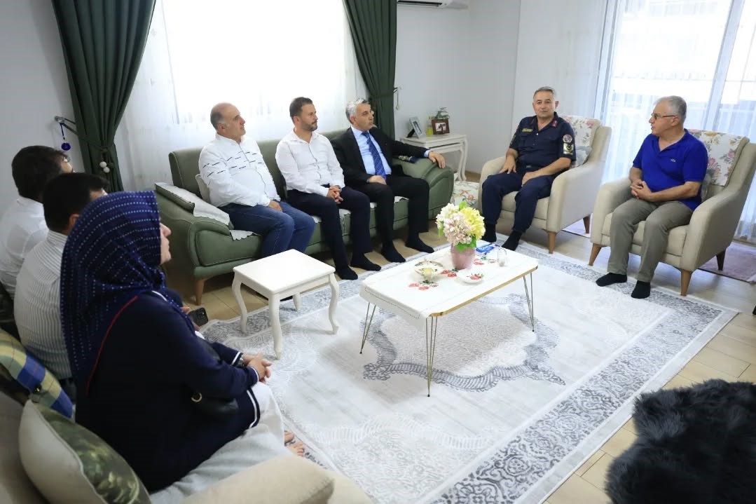 İncirliova protokol&uuml; gazi &Ccedil;alışkan&rsquo;ı unutmadı
