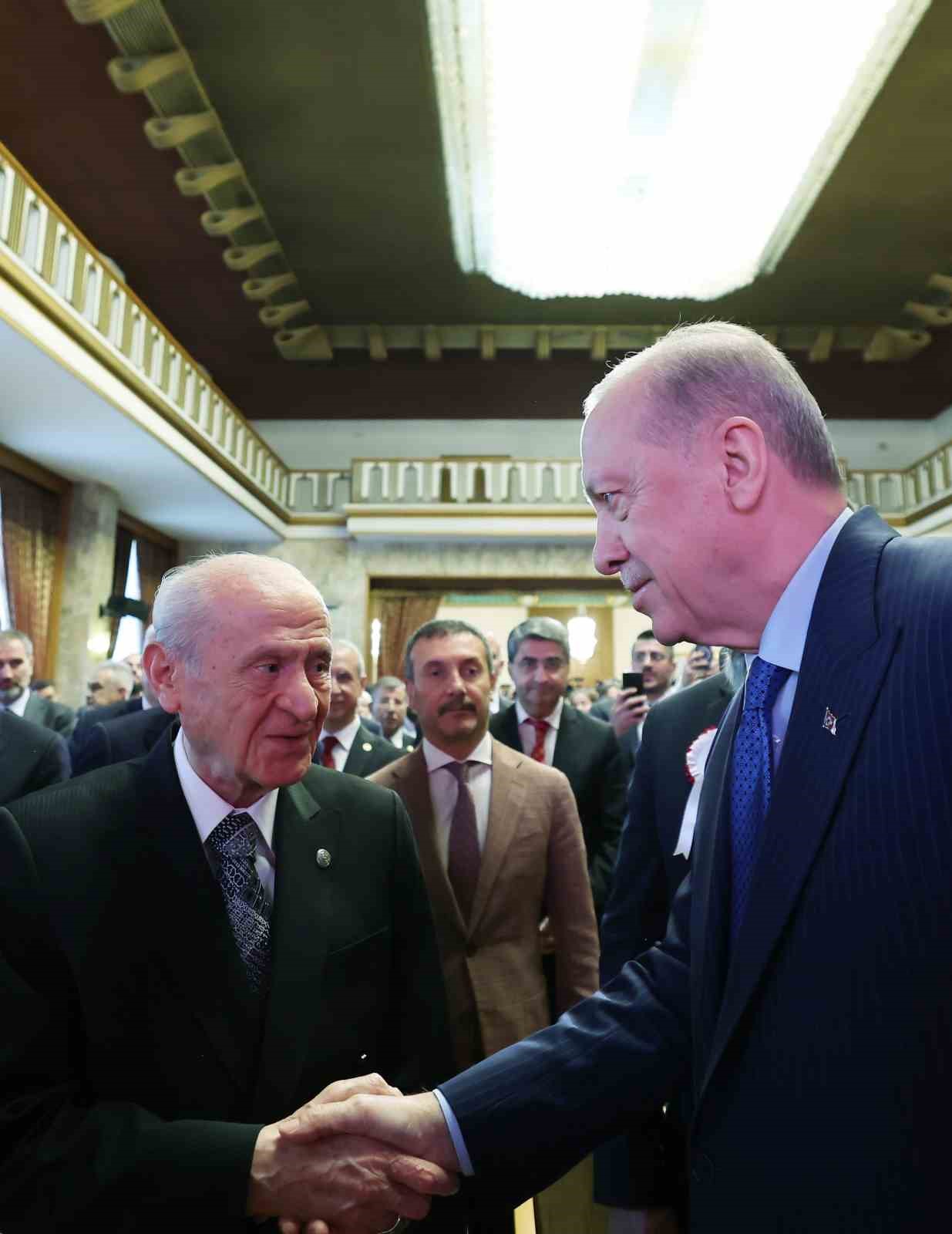 Cumhurbaşkanı Erdoğan: "Çok kutuplu dünyada Türkiye’miz yeni bir kutup başı olarak İnşallah hak ettiği yeri alacaktır"