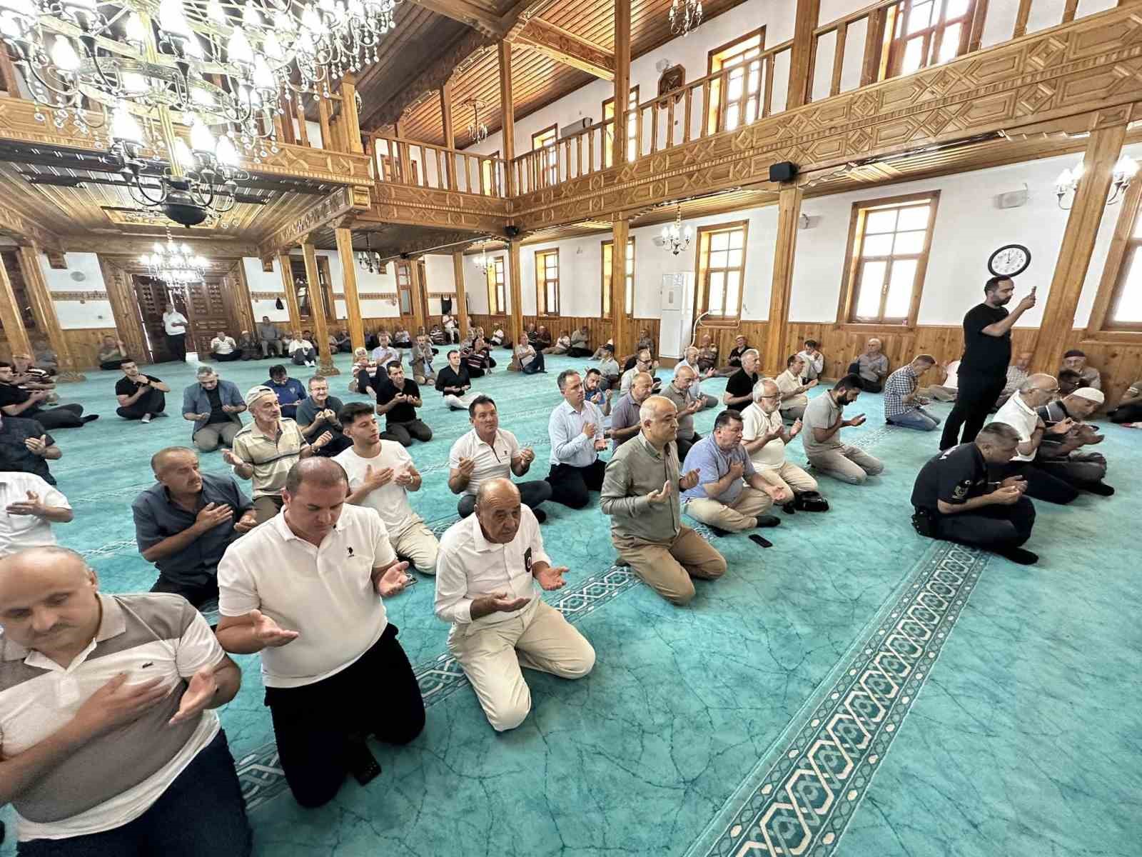 Alaplı’da 15 Temmuz şehitleri için anma programı düzenlendi