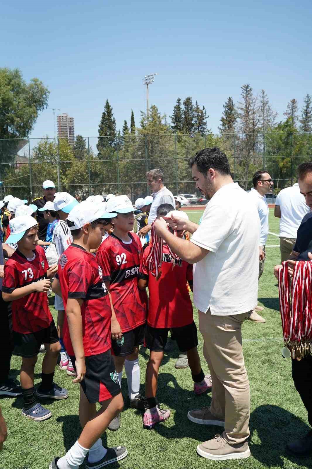 TÜGVA İzmir’den 15 Temmuz şehitleri anısına futbol turnuvası