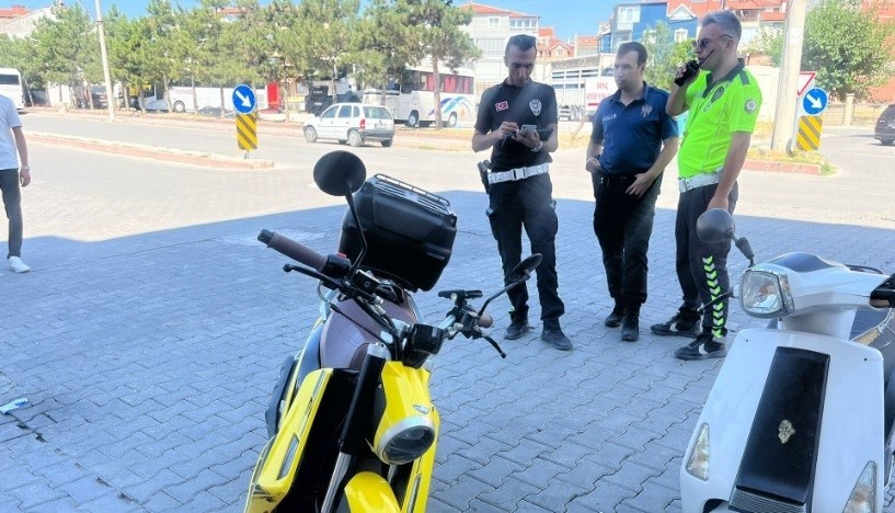 Tavşanlı’da motosiklet ile otomobil çarpıştı: 1 yaralı