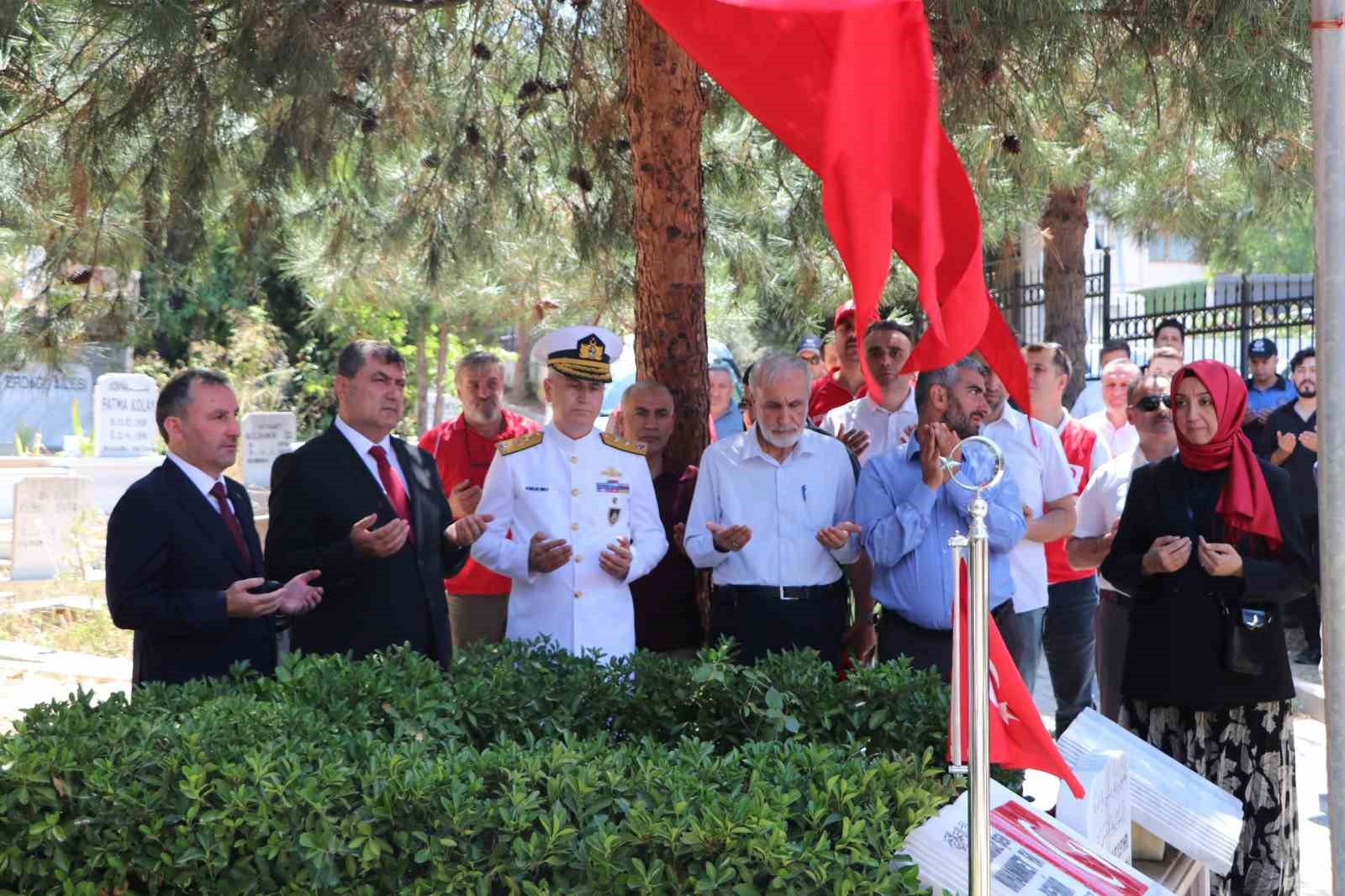 Sultanbeyli’de 15 Temmuz şehitleri dualarla anıldı