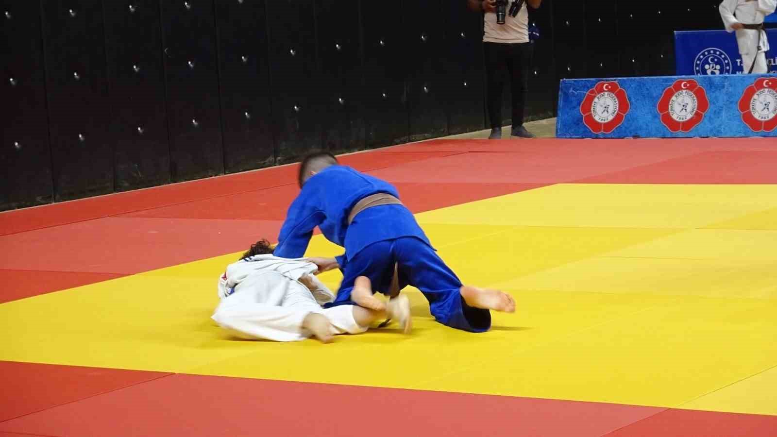 Mardin, Minikler Judo Şampiyonası&rsquo;na ev sahipliği yaptı
