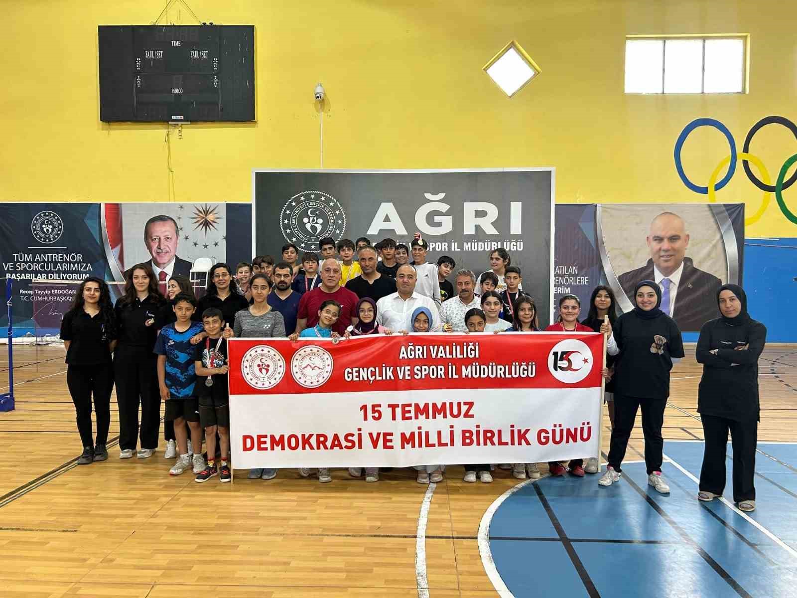 Ağrı&rsquo;da 15 Temmuz anısına spor turnuvaları d&uuml;zenlendi
